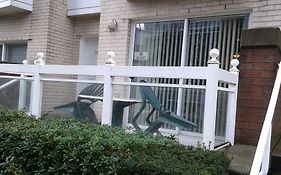 910 Beach Apartment